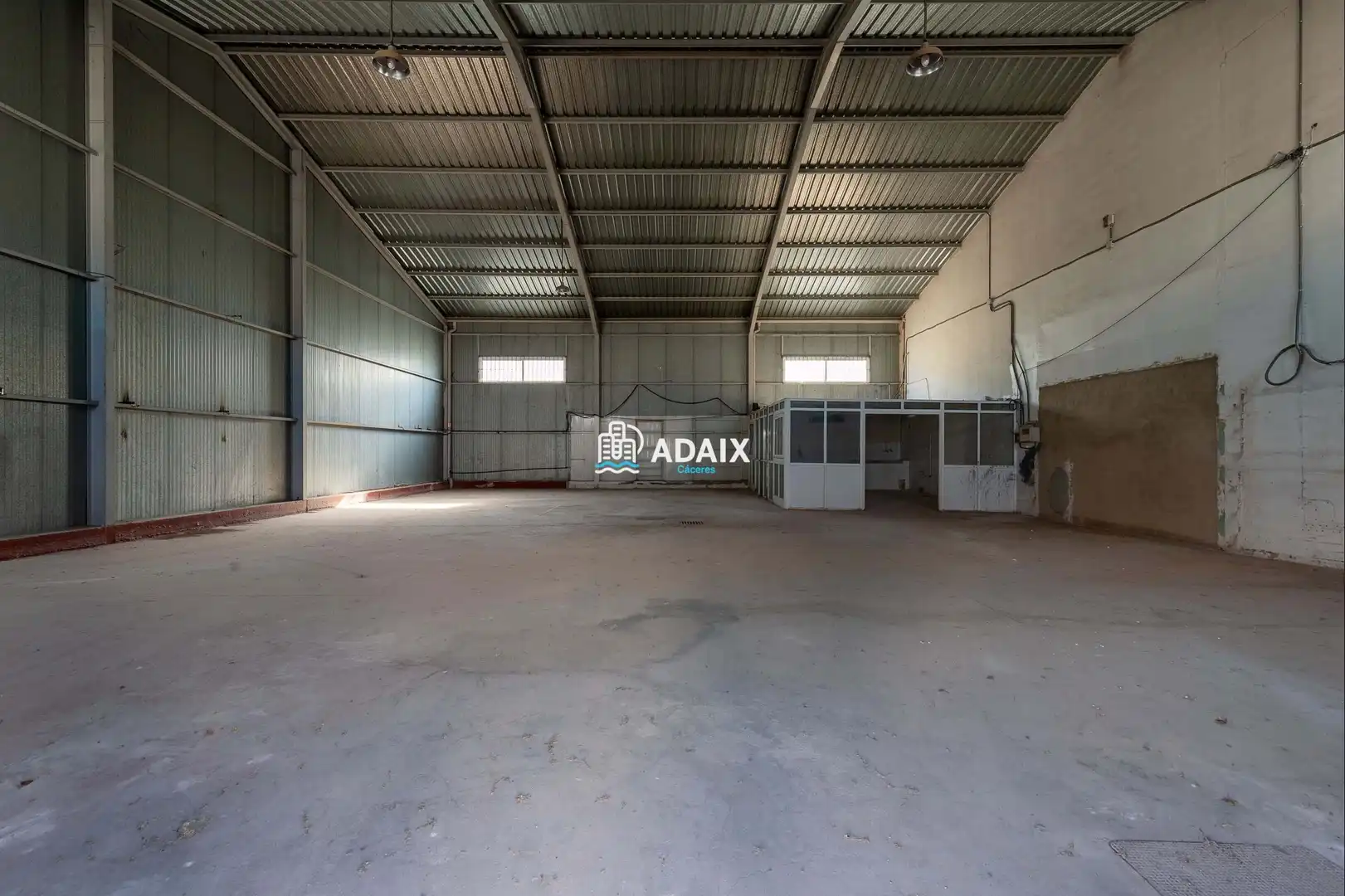 Nau industrial en venda en Cáceres