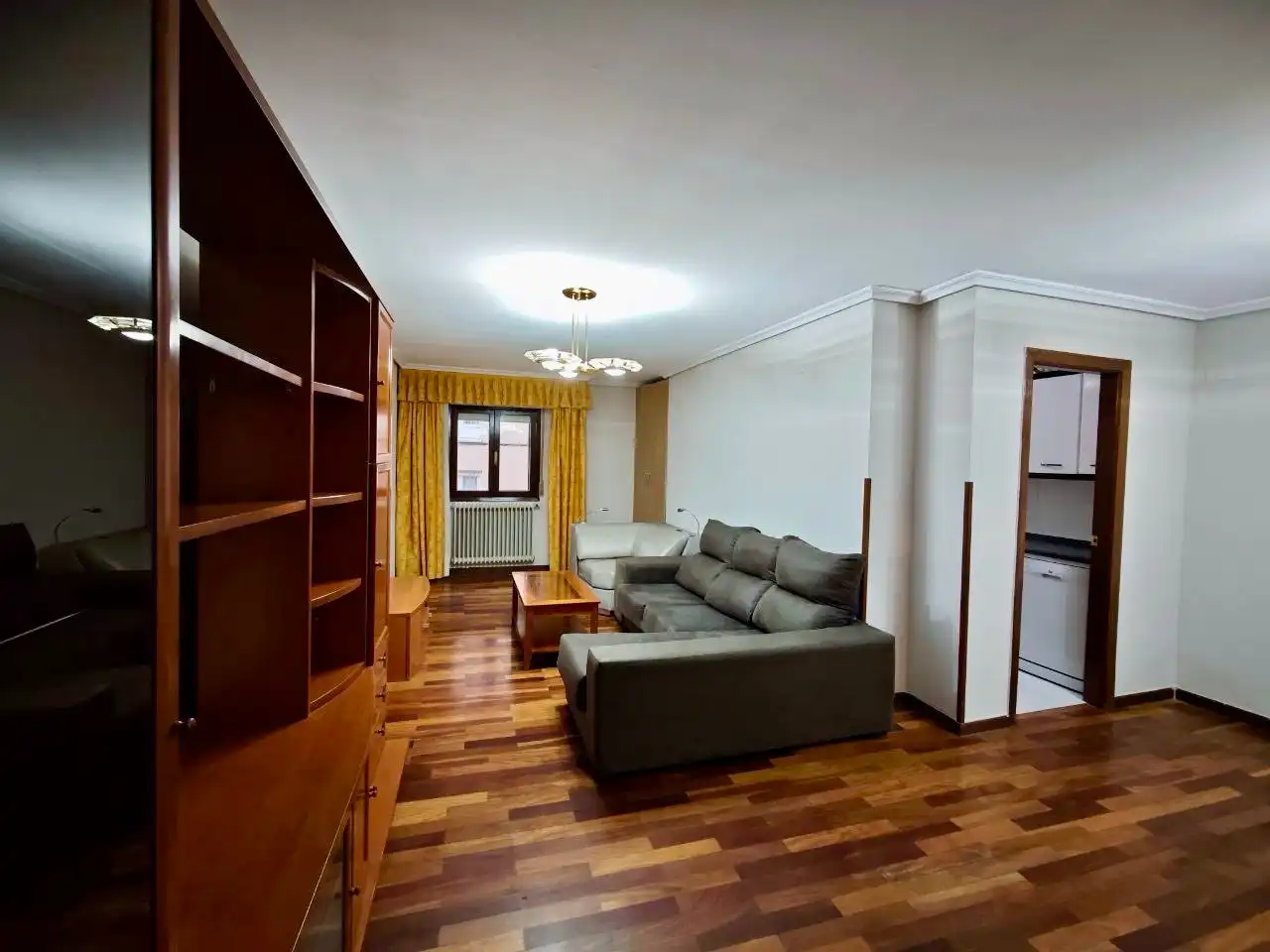 Sala de estar de Piso en venta en Aguilar de Campoo con Calefacción, Amueblado y Horno