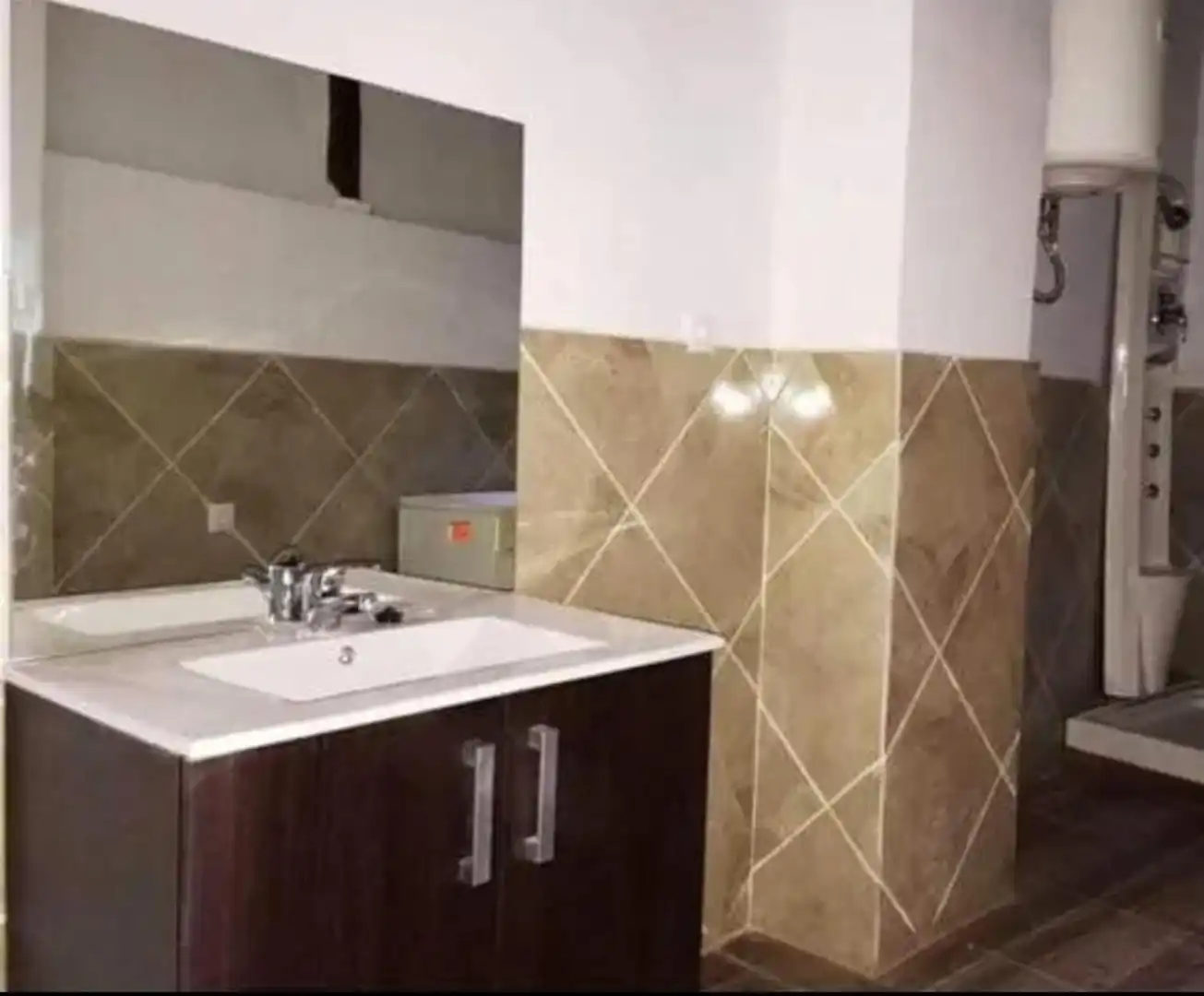 Casa rústica con jardín en venta en romeo, imagen 3