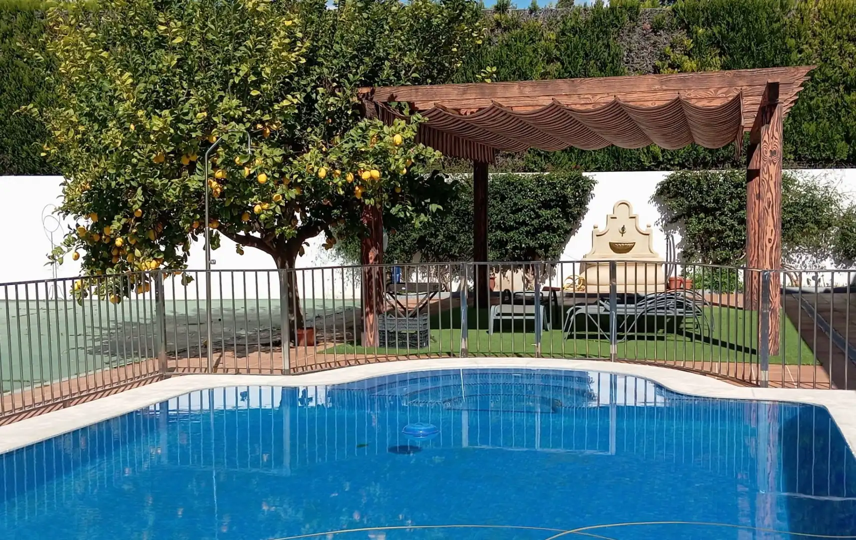 Schwimmbecken von Haus oder Chalet zum Verkauf in Córdoba mit Klimaanlage, Heizung und Terrasse