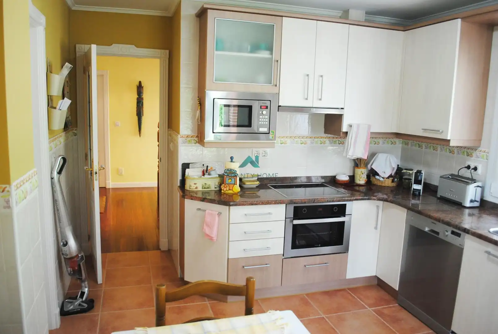 Cuina de Casa o xalet en venda en Ampuero amb Calefacció, Jardí privat i Terrassa