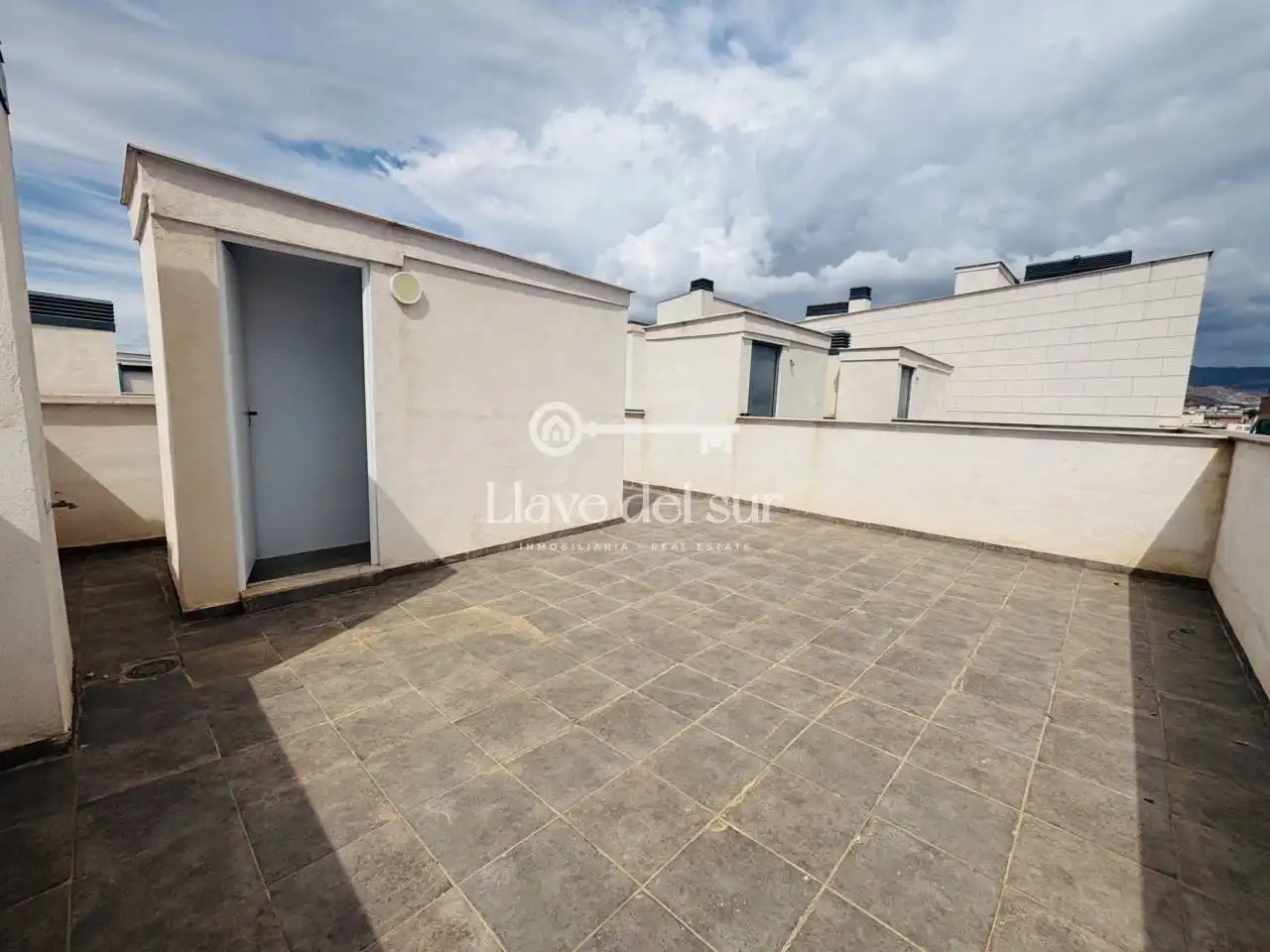 Flat with terrace for sale in Casco Antiguo, imagen 7