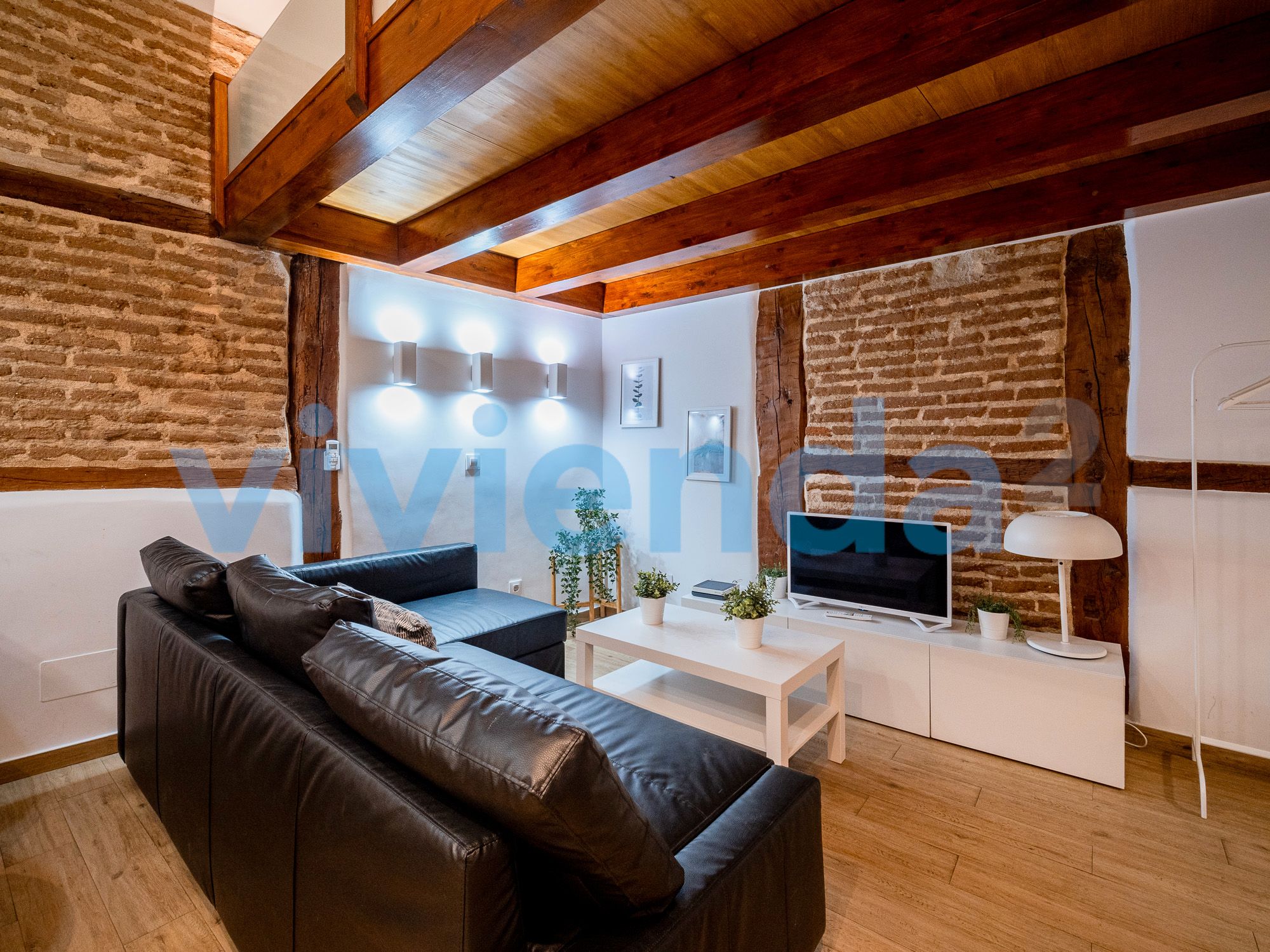 Living room of Flat for sale in  Madrid Capital  with Air Conditioner, Heating and Balcony