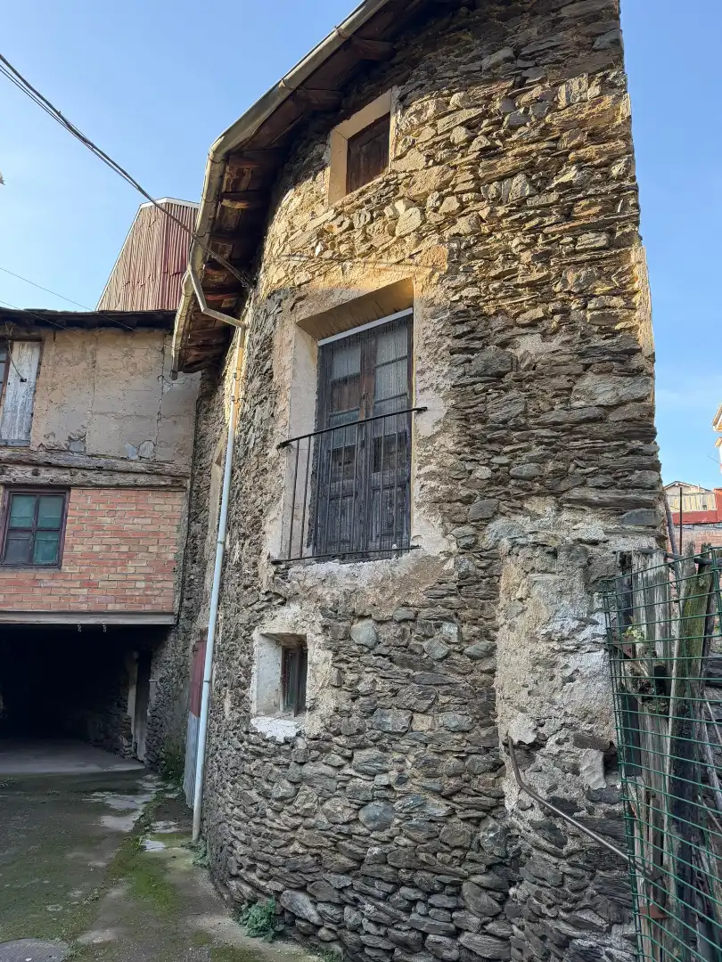 Vista exterior de Casa adosada en venta en Rialp con Jardín privado