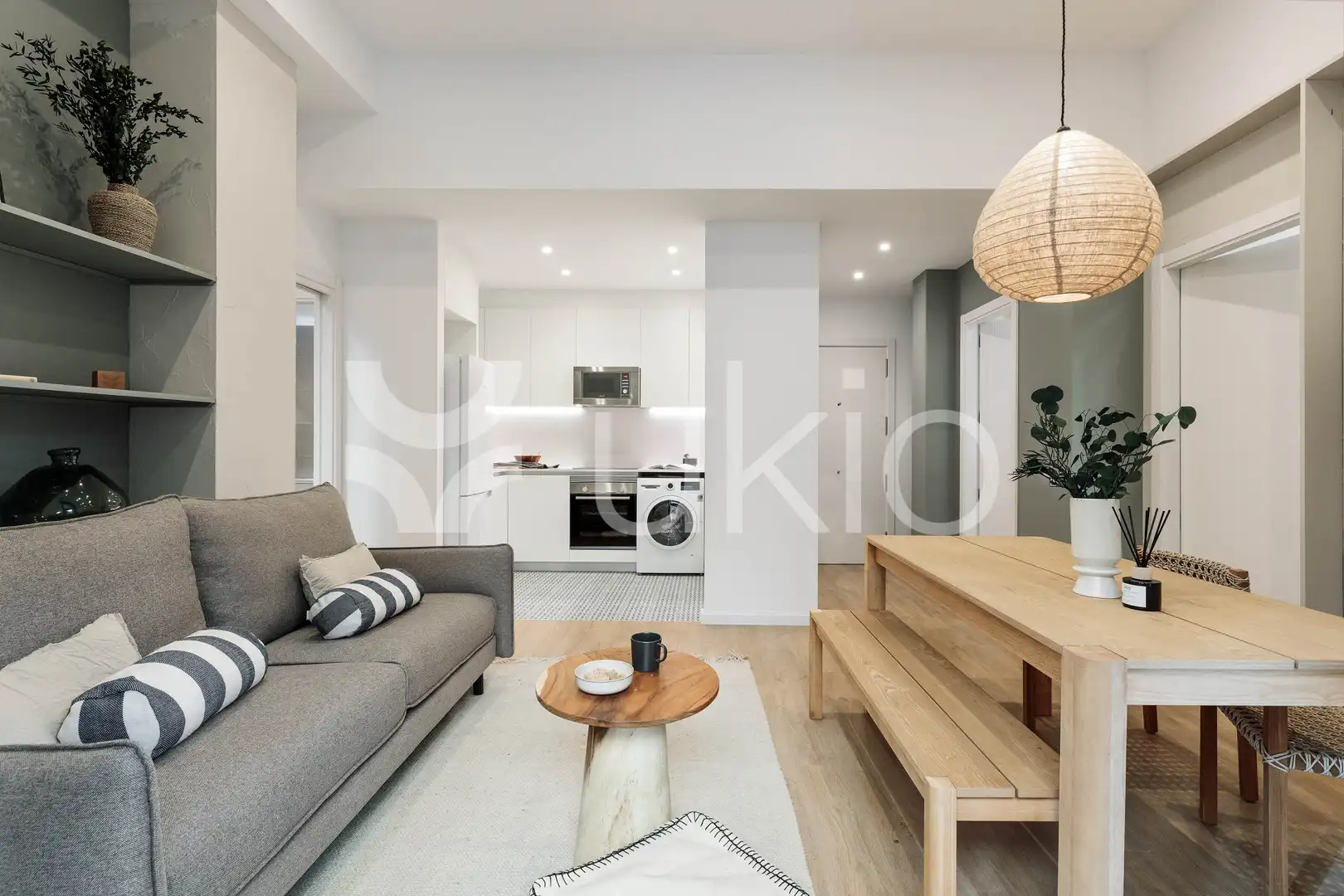 Sala de estar de Apartamento de alquiler en Barcelona con Aire acondicionado, Calefacción y Amueblado