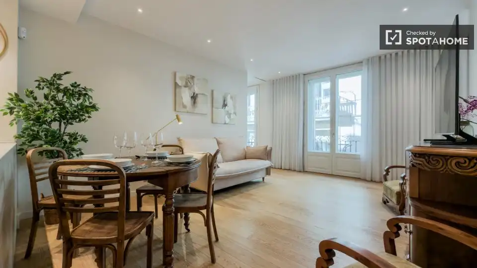 Flat with terrace to rent in Ciutat Vella, imagen 10