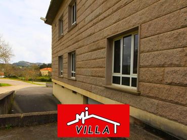 Maison avec balcon à vendre à Sámano