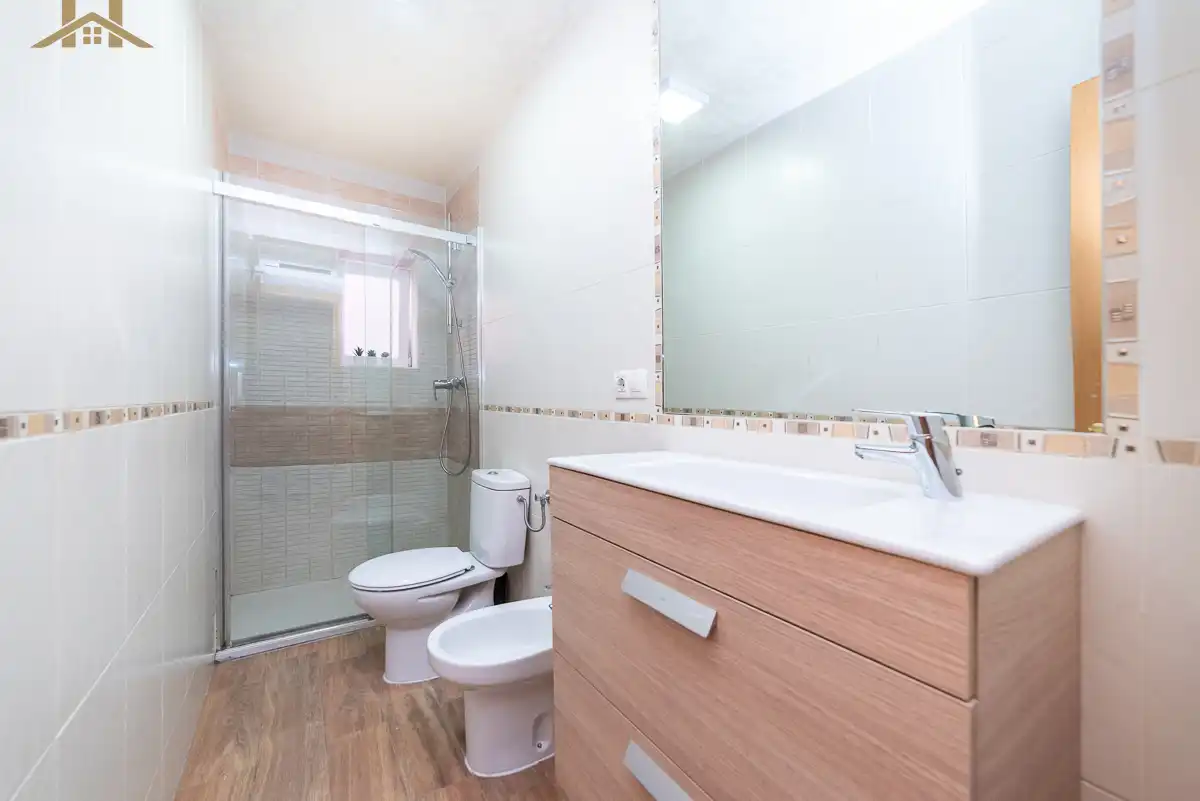 Baño de Piso en venta en Leganés con Aire acondicionado y Calefacción