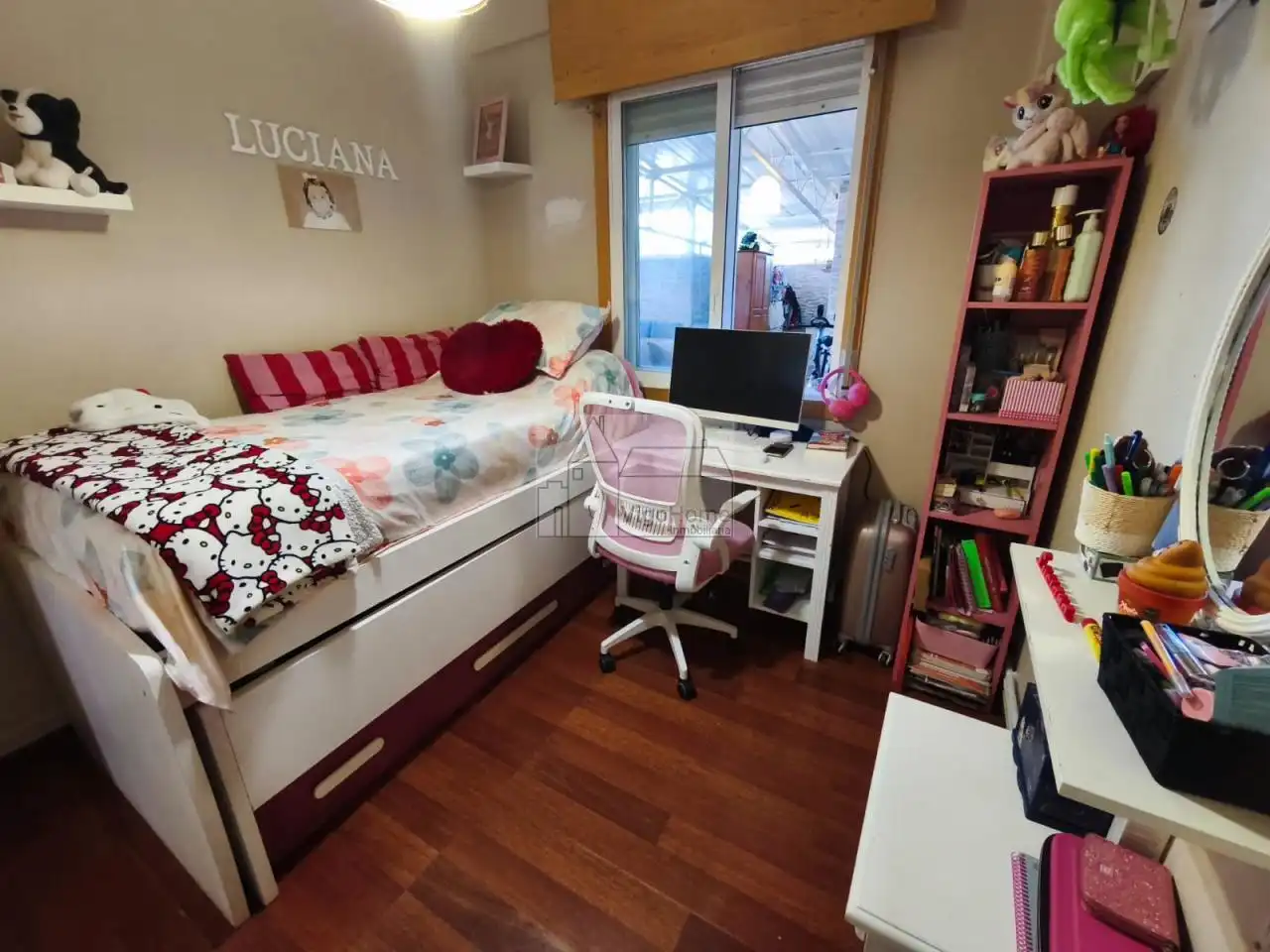 Habitación de Piso en venta en Vigo  con Calefacción, Terraza y Trastero