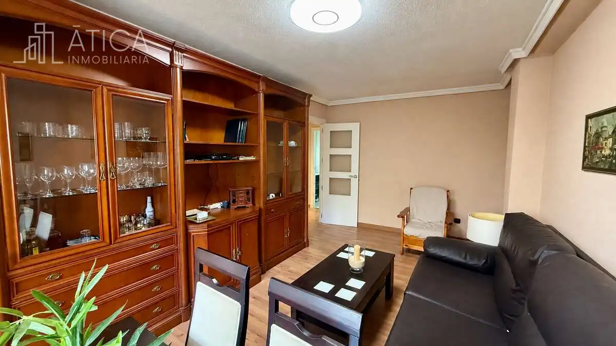 Piso con ascensor en venta en la estacion 32, imagen 2