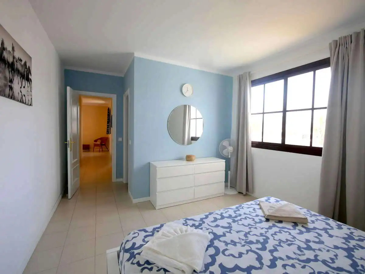 Dormitori de Apartament en venda en Teguise amb Terrassa, Moblat i Piscina comunitària