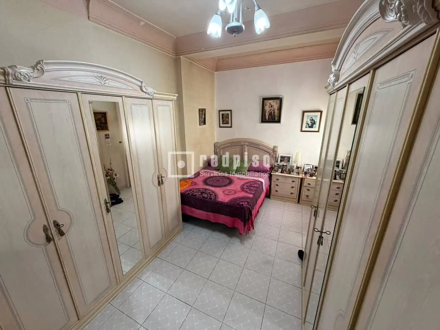 Habitación de Piso en venta en Madrid con Terraza