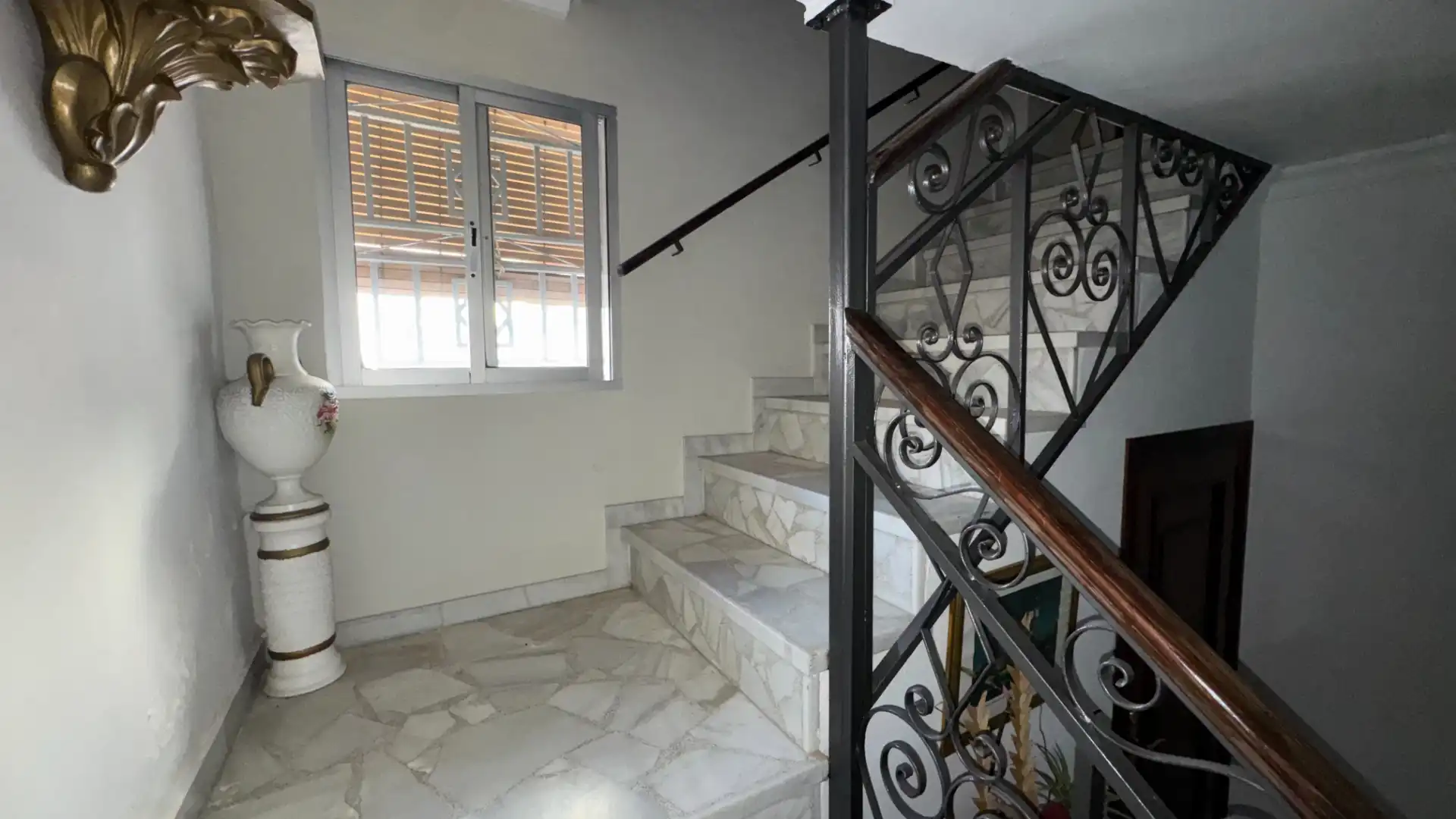 Casa o xalet en venda en Brenes amb Aire condicionat, Traster i Moblat