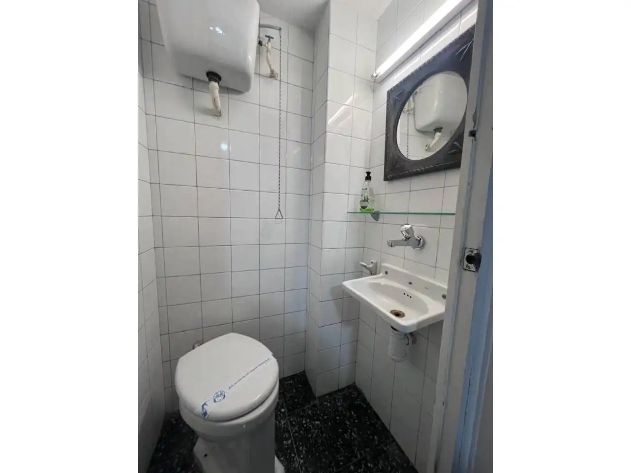 Bathroom of Flat for rent in Girona  with Heating and Furnished