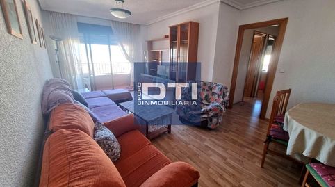Foto 2 de Piso en venta en Hermanos Quintero, Carretas - Pajarita, Albacete Capital