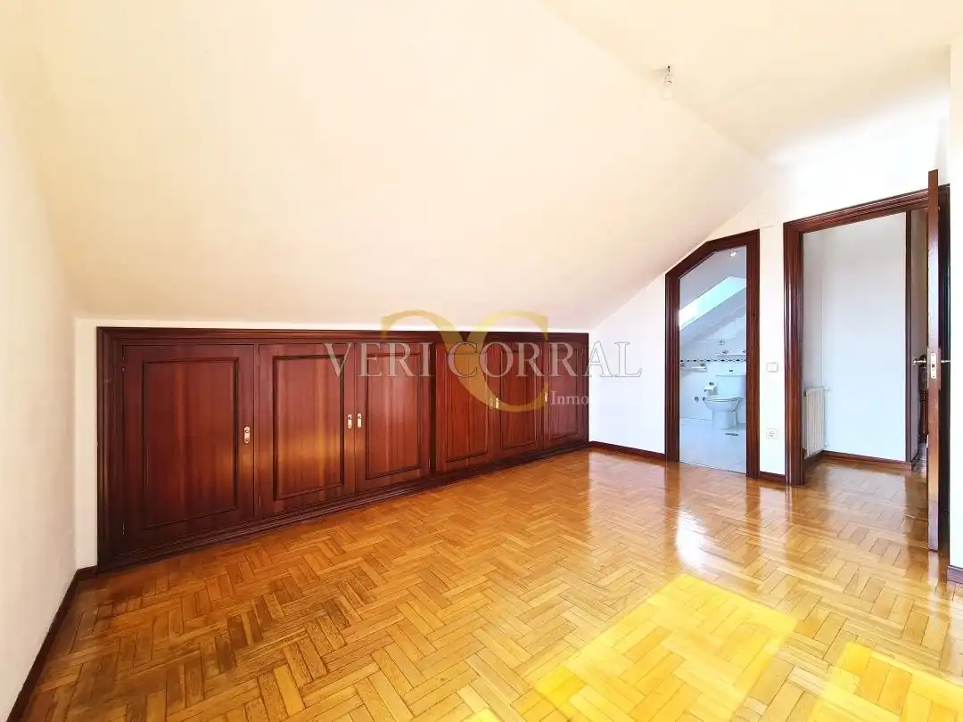 Dúplex en venta en Avenida del Llano, Llano