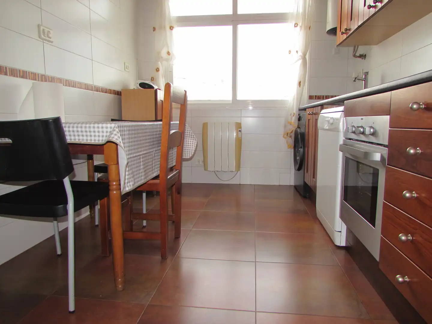 Cocina de Piso en venta en Ferrol con Calefacción, Trastero y Amueblado