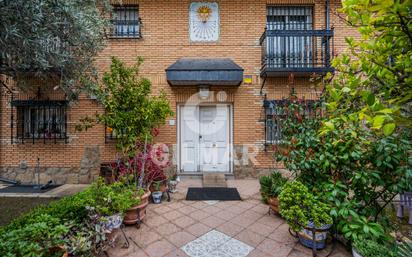 Jardí de Casa o xalet en venda en  Madrid Capital amb Aire condicionat, Terrassa i Piscina