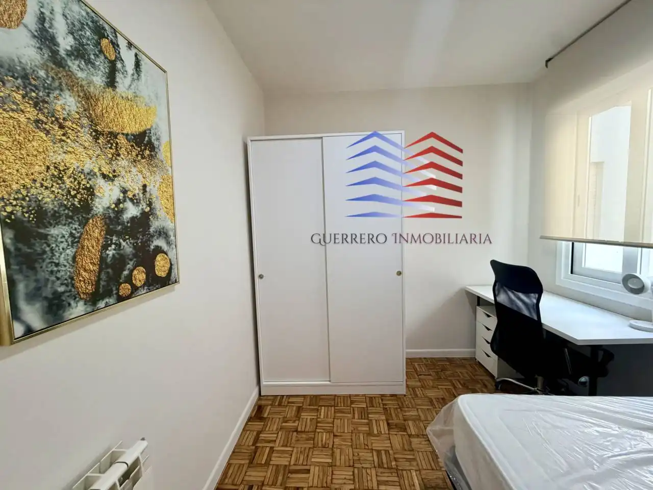 Schlafzimmer von Wohnung zur Miete in Ourense Capital  mit Heizung, Parkett und Möbliert