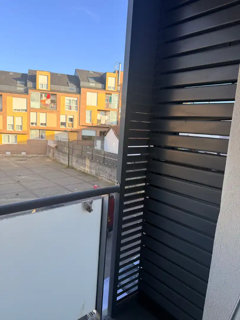 Piso con balcón en venta en Calle de Emilio de Mier 1, imagen 26