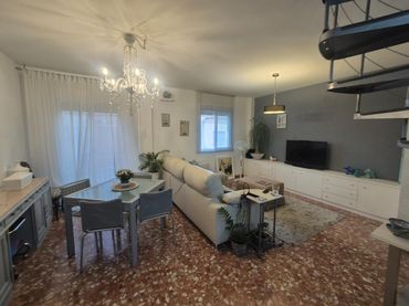 Dúplex con balcón en venta en Villafranca de Córdoba