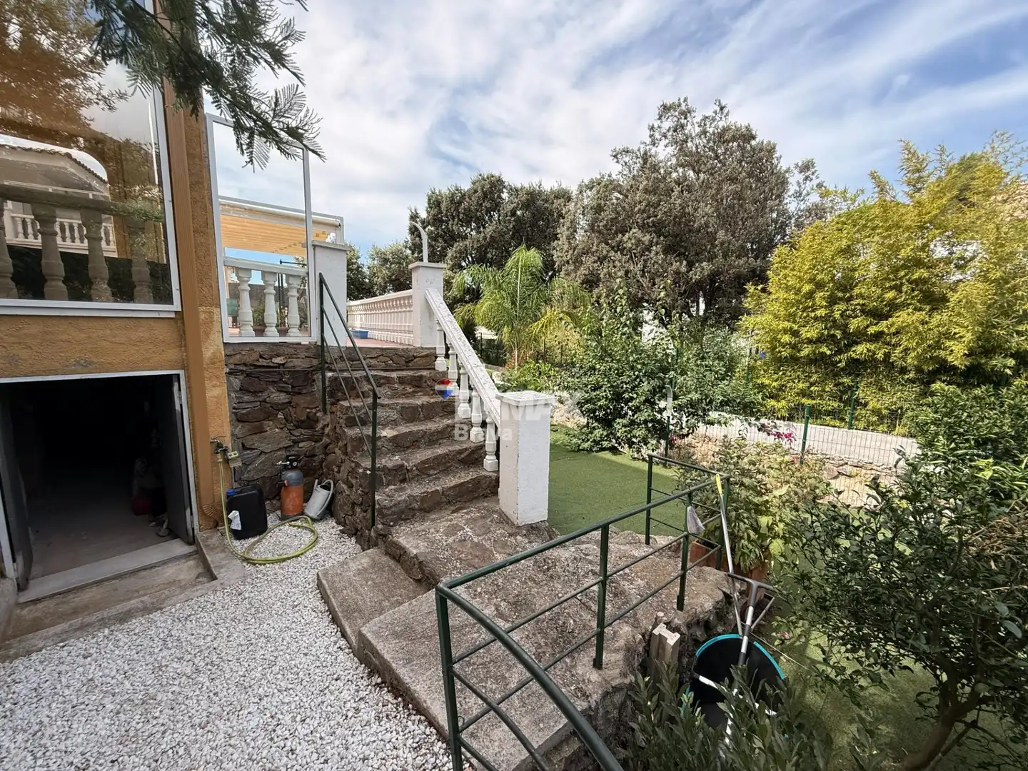 Garden of Houses for sale in Roses  with Air Conditioner, Heating and Private garden