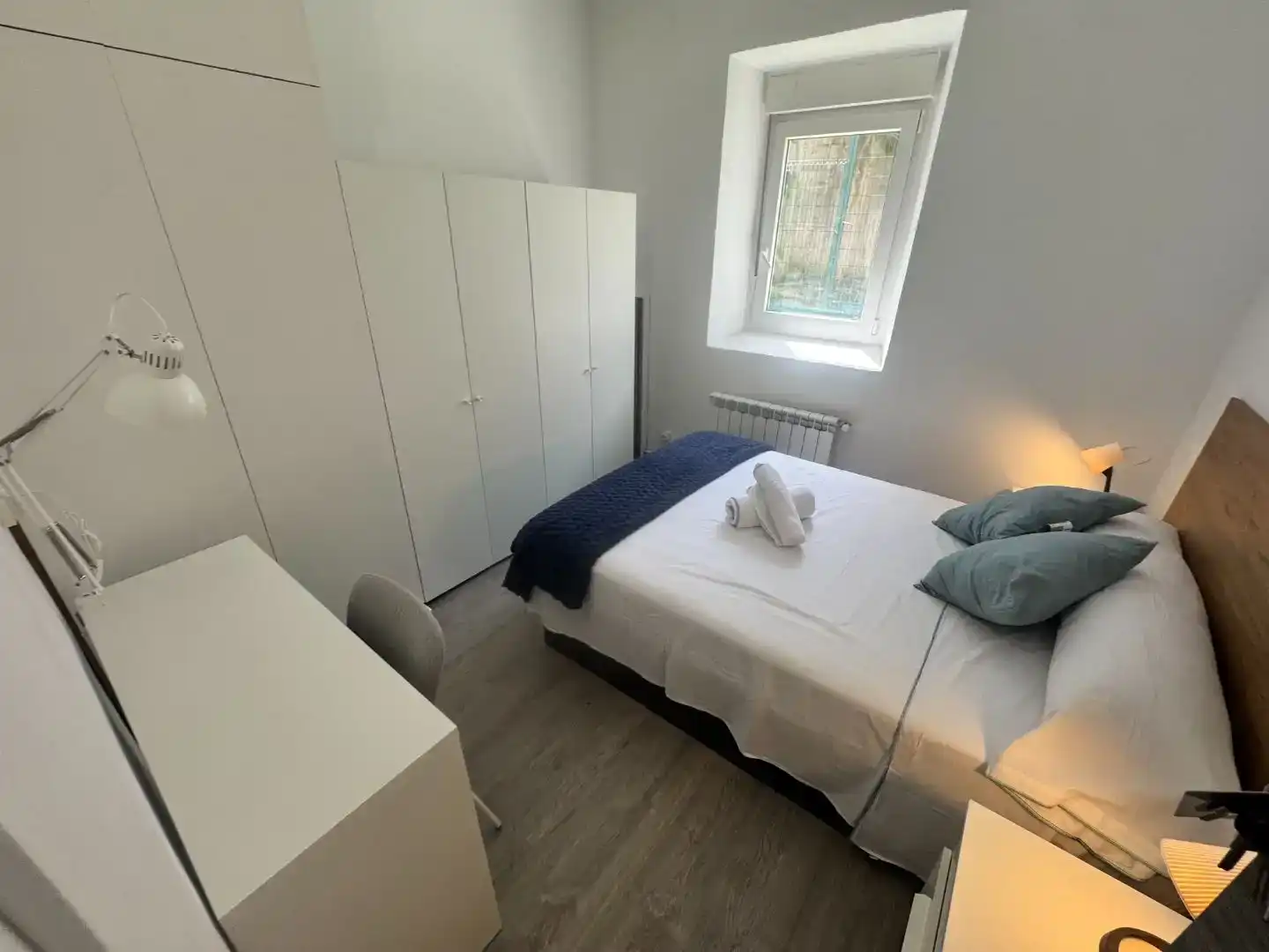 Schlafzimmer von Haus oder Chalet zur Miete in Santander mit Privatgarten, Möbliert und Ofen