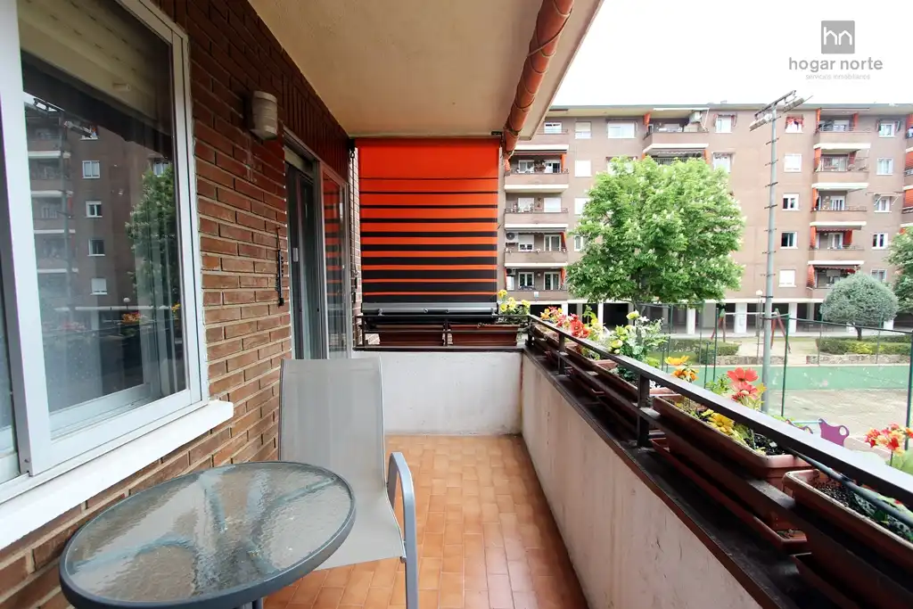 Terrassa de Pis en venda en San Sebastián de los Reyes amb Calefacció, Jardí privat i Parquet