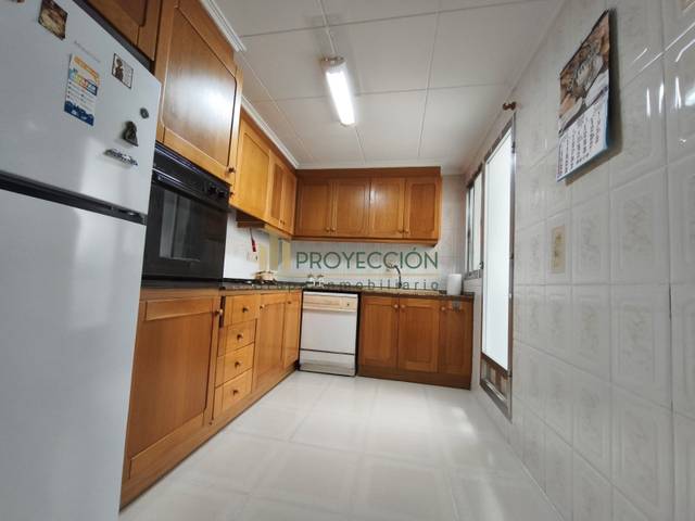 Piso en Venta en Avinguda dels Reis Catòlics en Alfafar