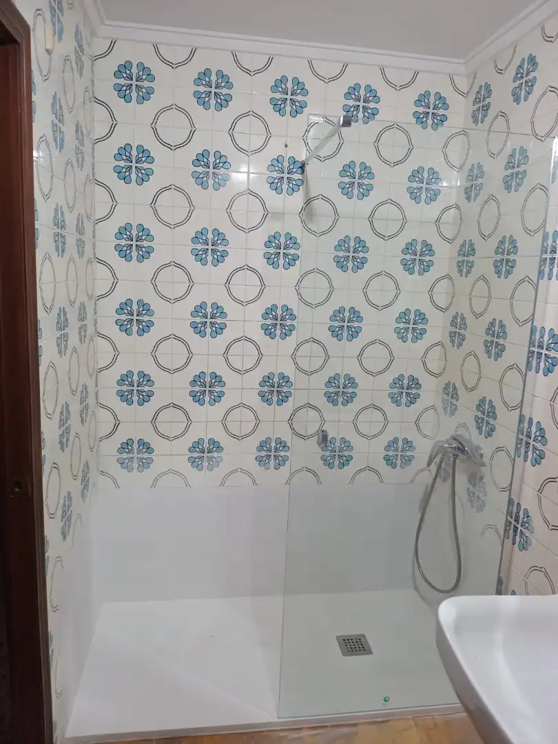 Bathroom of Flat for rent in Elche / Elx  with Furnished and Balcony