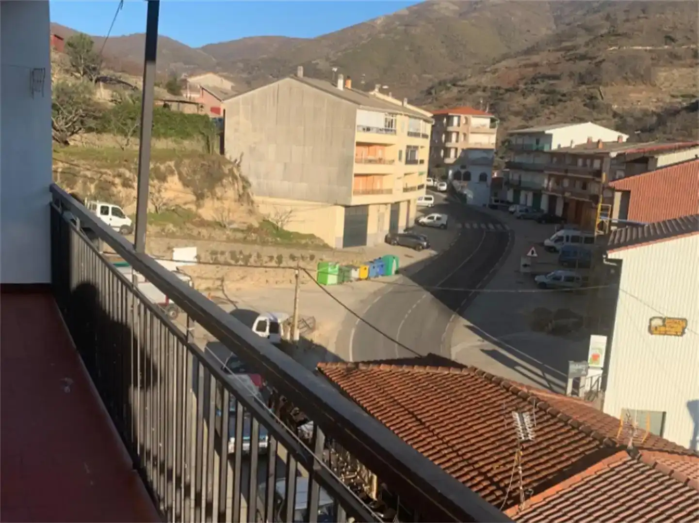 Vista exterior de Pis en venda en Tornavacas amb Balcó