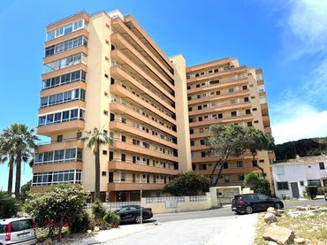 Appartement compact avec piscine à vendre à Calahonda