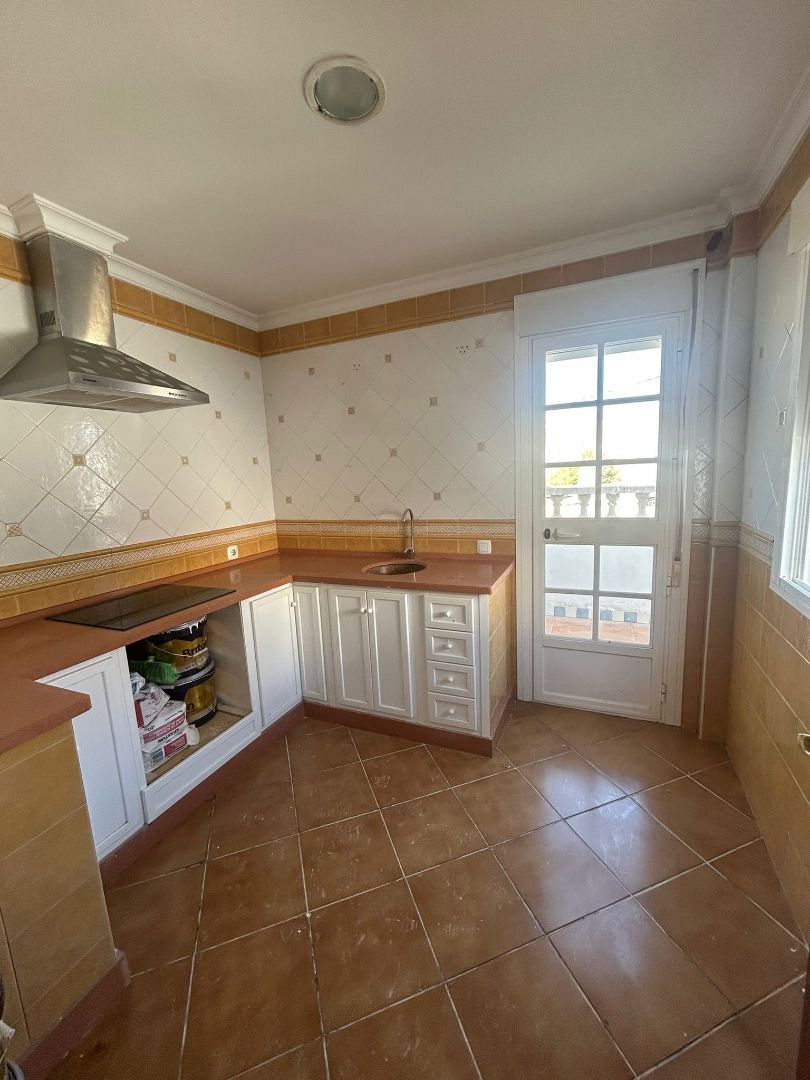 Cuina de Pis en venda en San Fernando amb Balcó