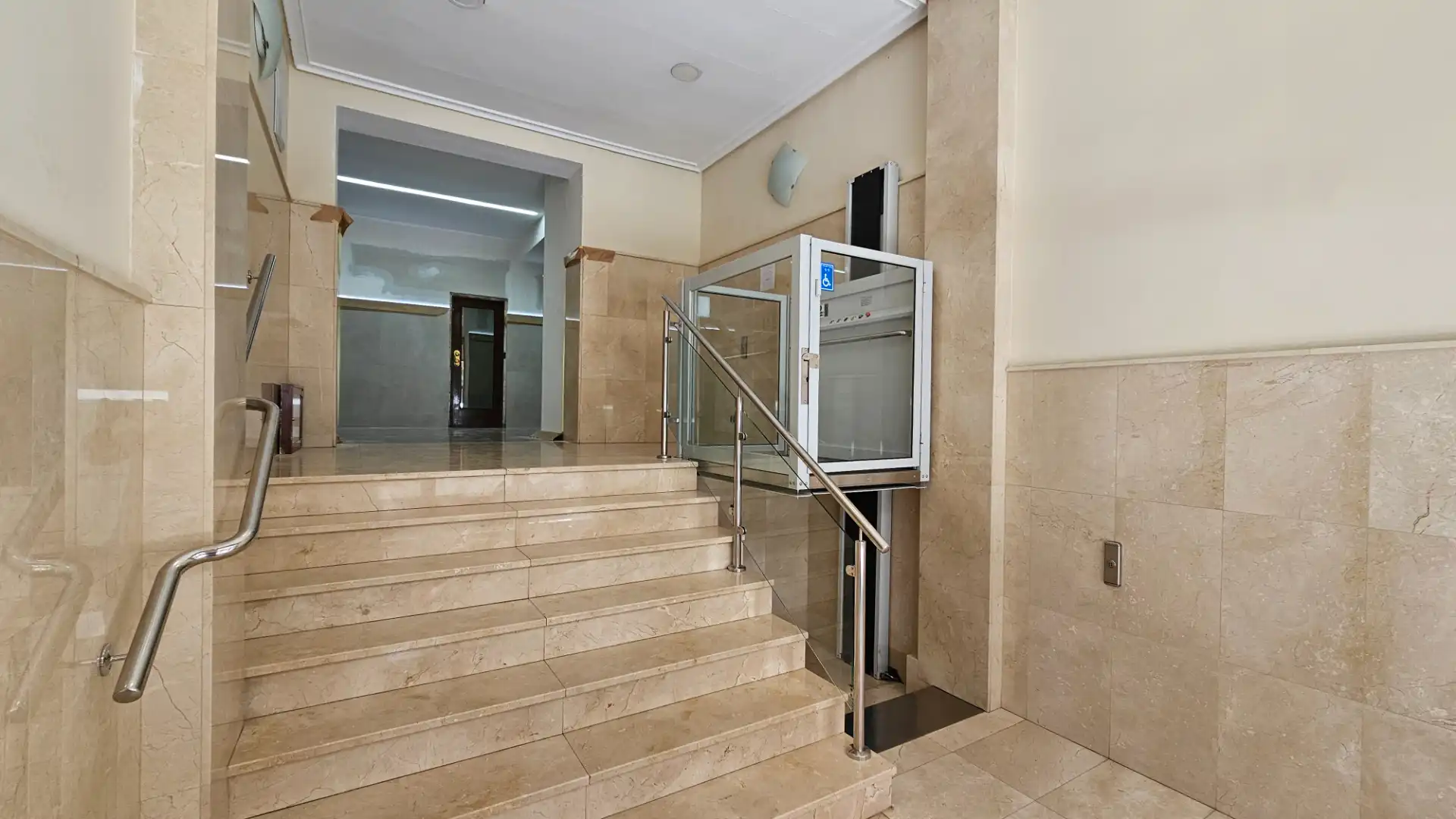 Flat for sale in Zaragoza  with Heating