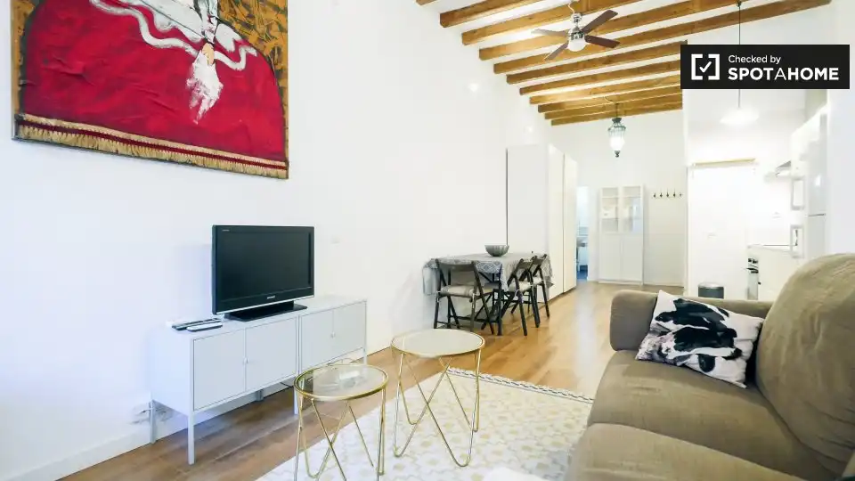 Flat with terrace to rent in Ciutat Vella, imagen 5