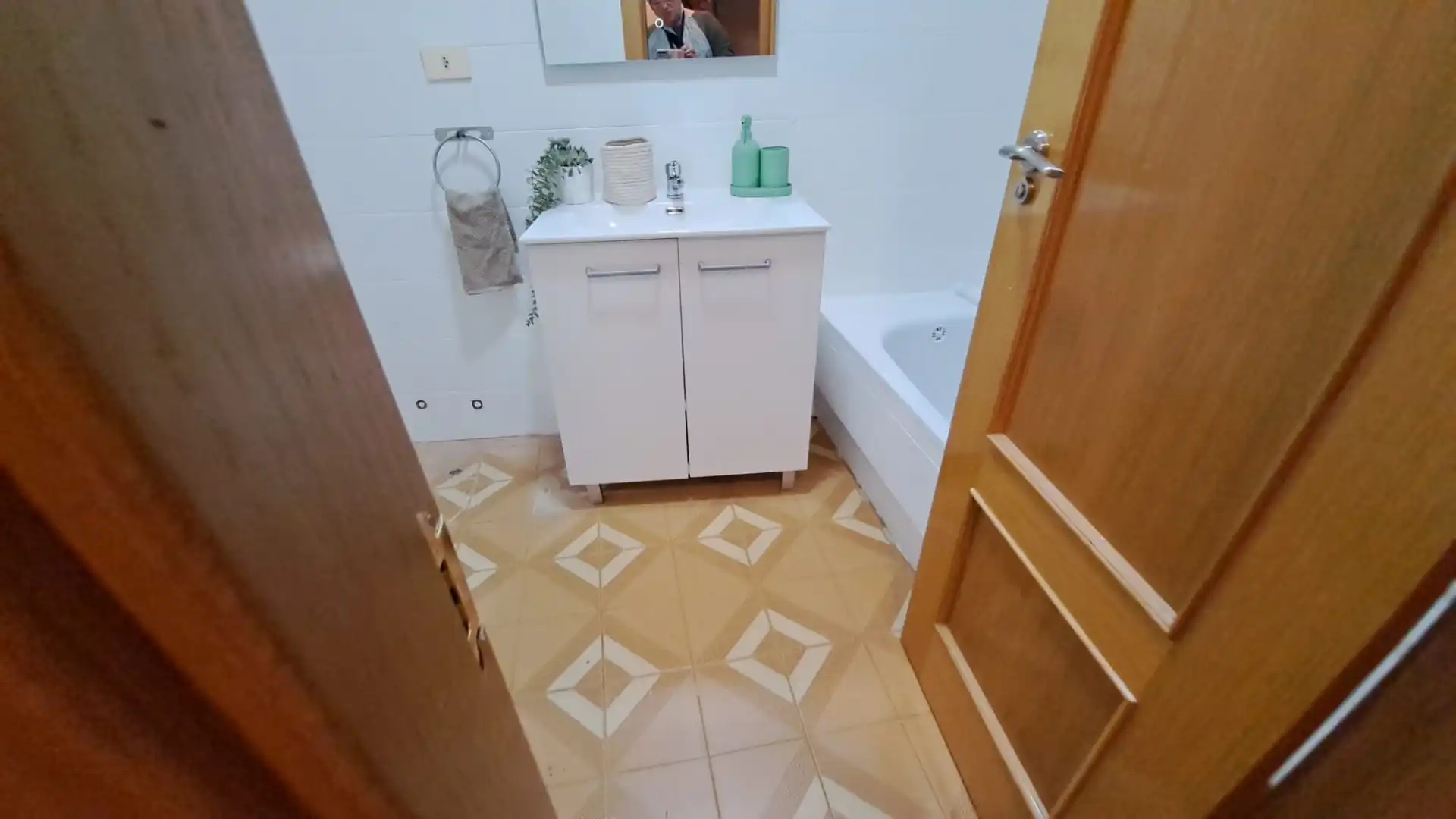 Bathroom of Flat for rent in Murcia  with Air Conditioner, Heating and Terrace