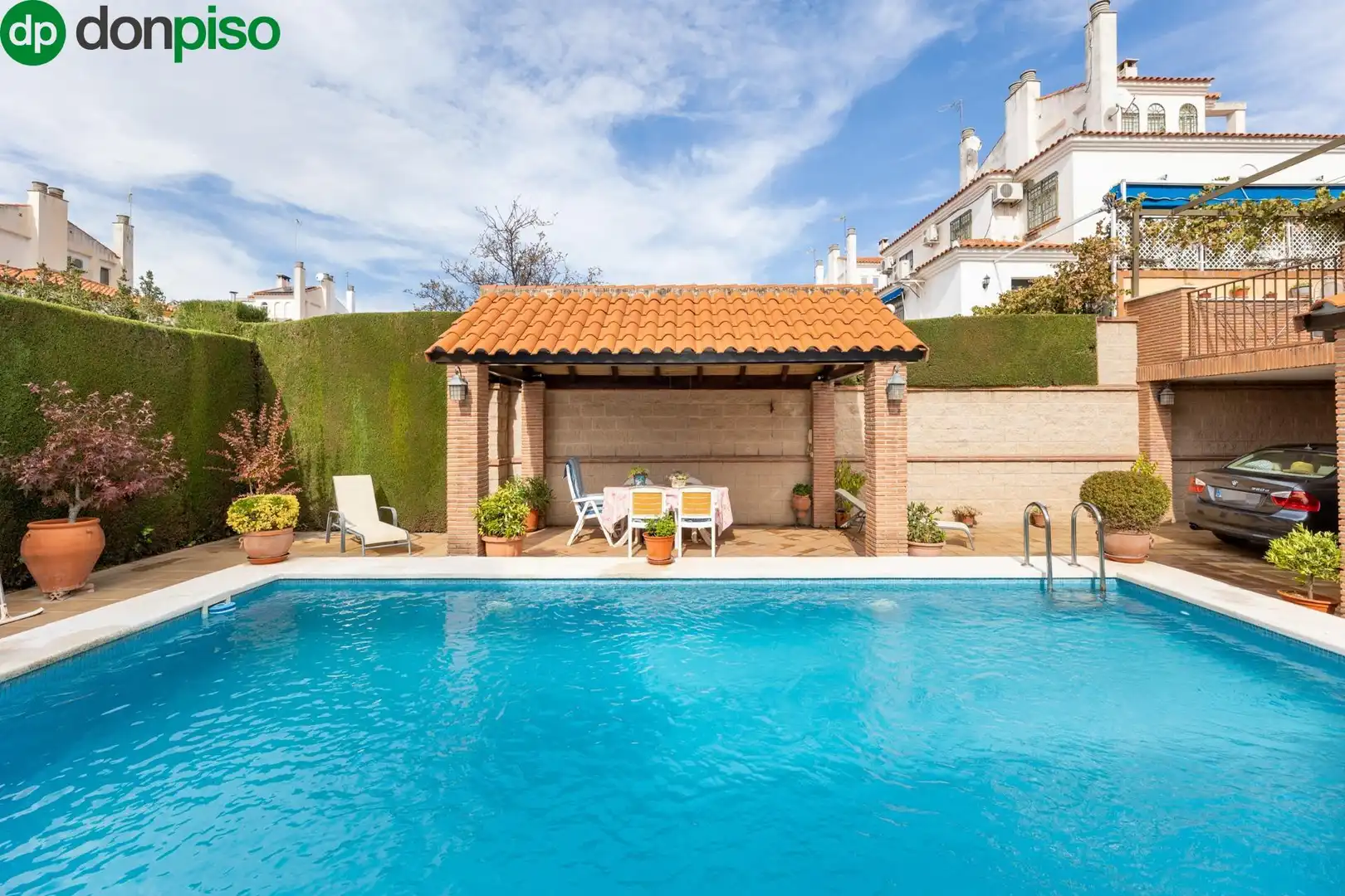 Adossat amb piscina en venda a Calle MIMBRES UR.MONTELUZ, imagen 2