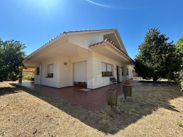 Chalet con balcón en venta en Carrer Romaní