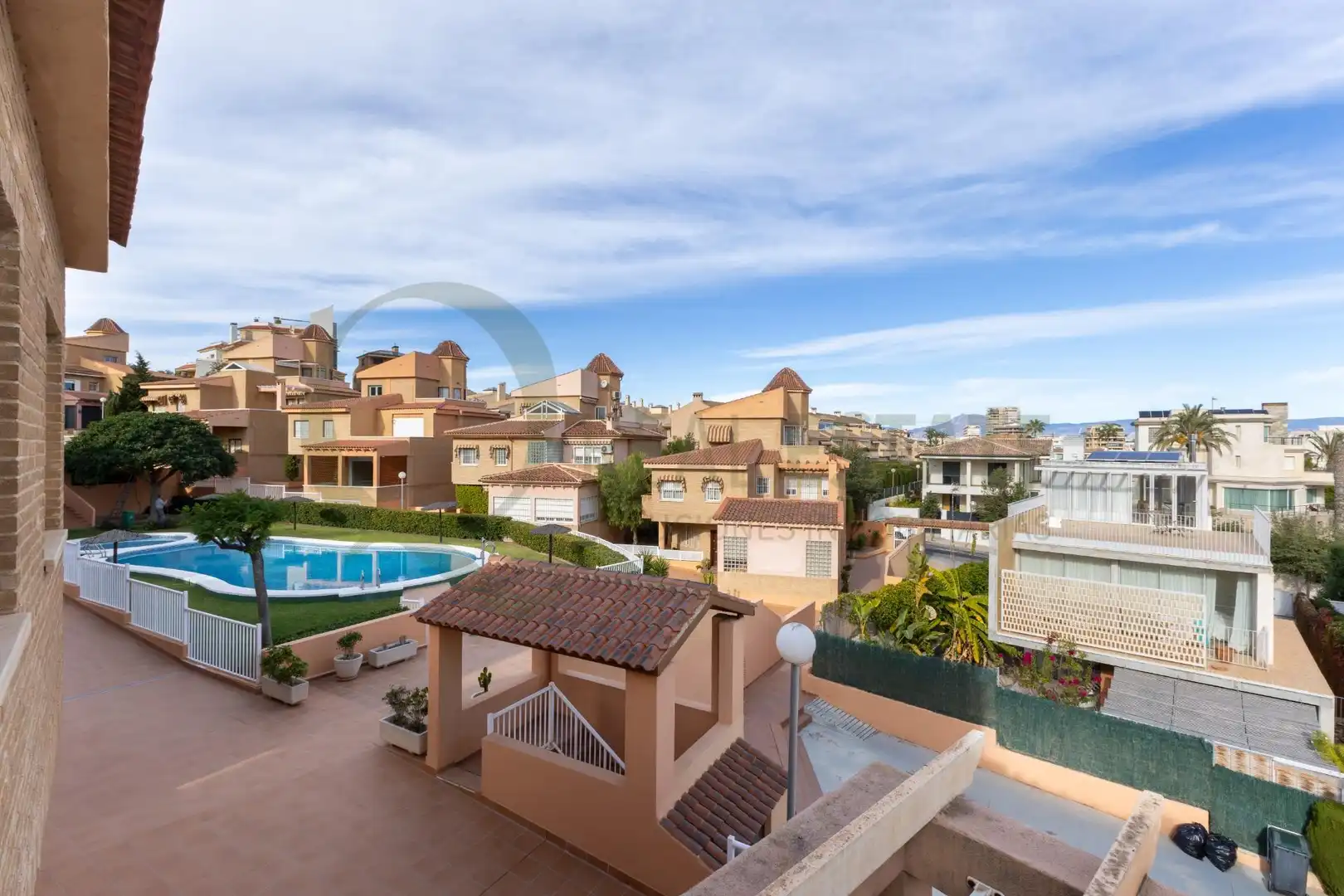 Vista exterior de Casa o chalet en venta en Alicante / Alacant con Jardín privado, Terraza y Trastero