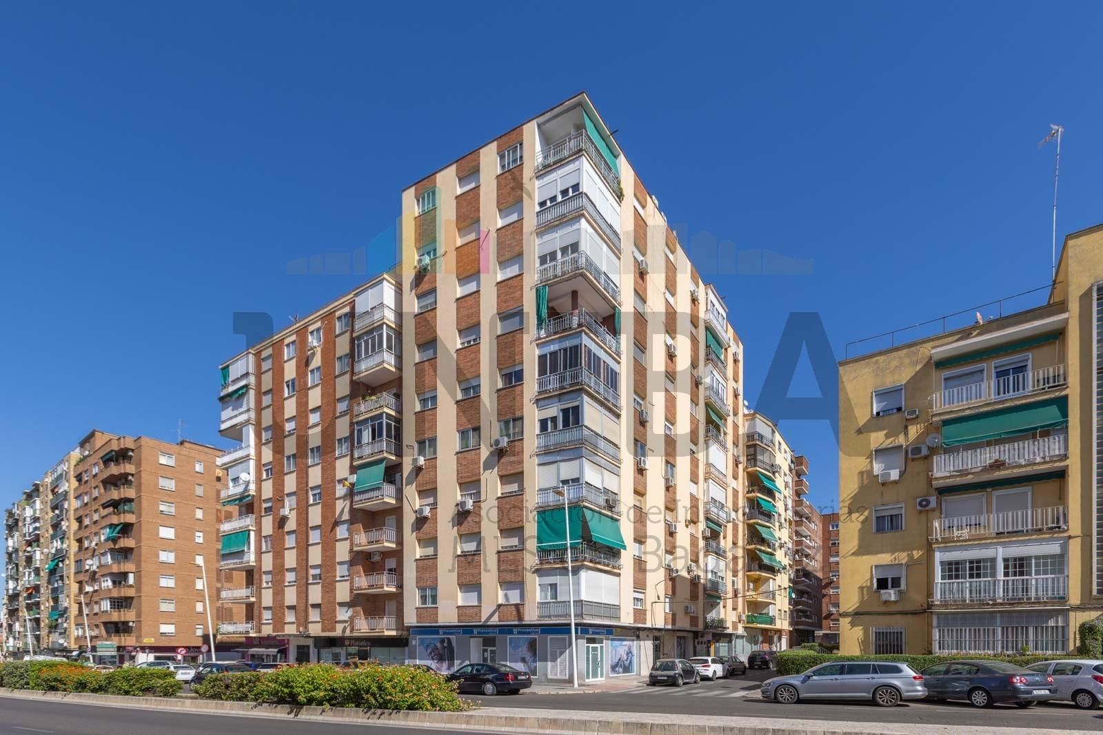 Exterior view of Flat for sale in Badajoz Capital  with Air Conditioner and Heating