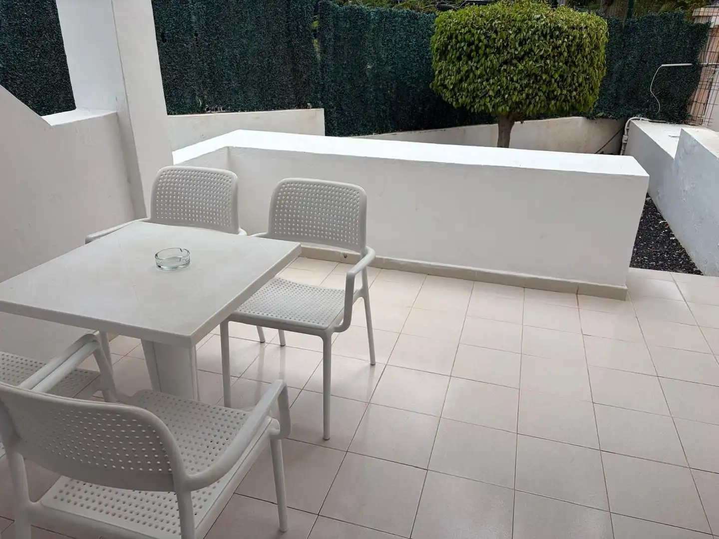 Flat with pool for sale in de bruselas 5
