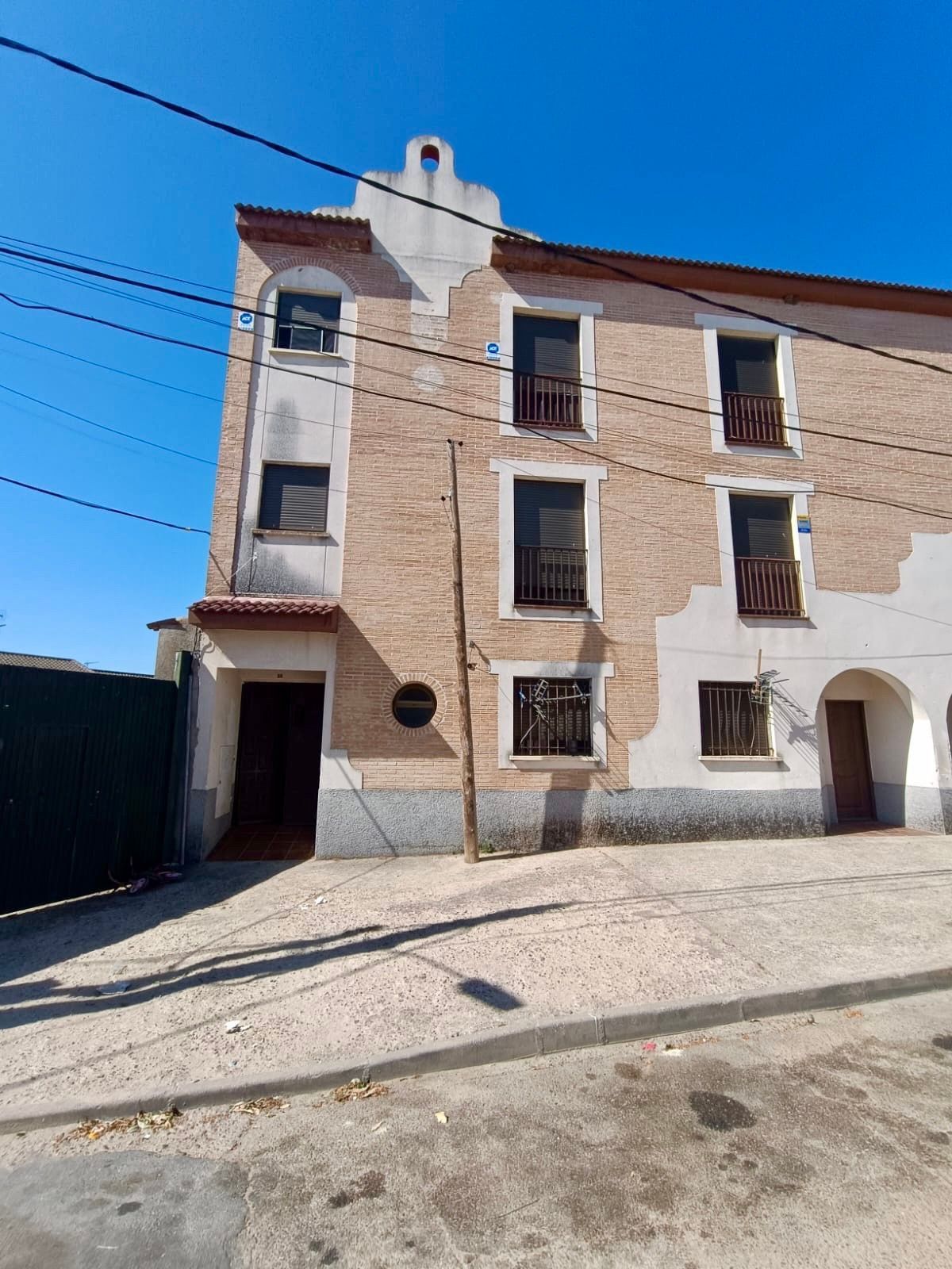Vista exterior de Piso en venta en Hormigos