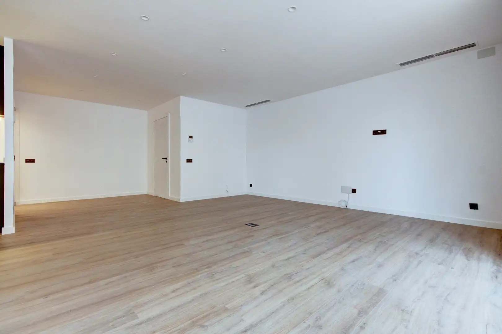 Wohnung zum Verkauf in Manresa mit Klimaanlage, Heizung und Parkett