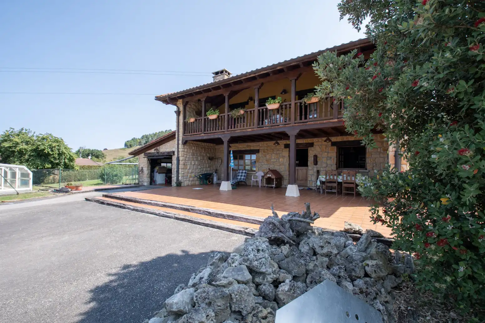 Vista exterior de Casa o xalet en venda en Villaviciosa amb Calefacció, Jardí privat i Terrassa