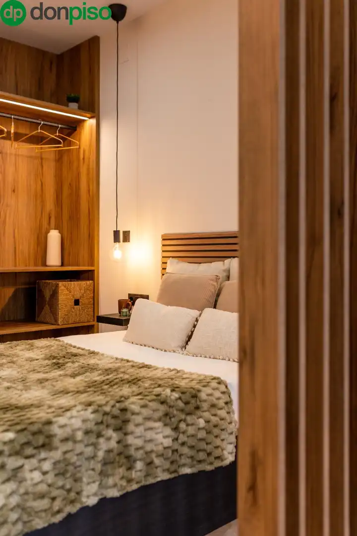 Bedroom of Study for sale in Granada  with Air Conditioner, Heating and Alarm