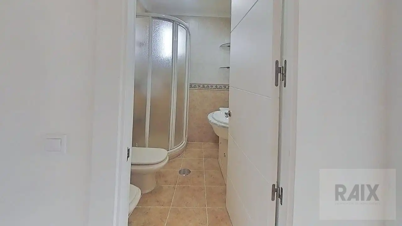 Baño de Casa o chalet en venta en Algeciras con Aire acondicionado, Terraza y Trastero