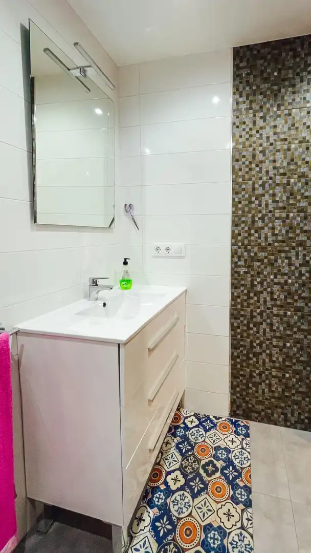 Bany de Casa adosada en venda en La Nucia amb Aire condicionat, Jardí privat i Terrassa