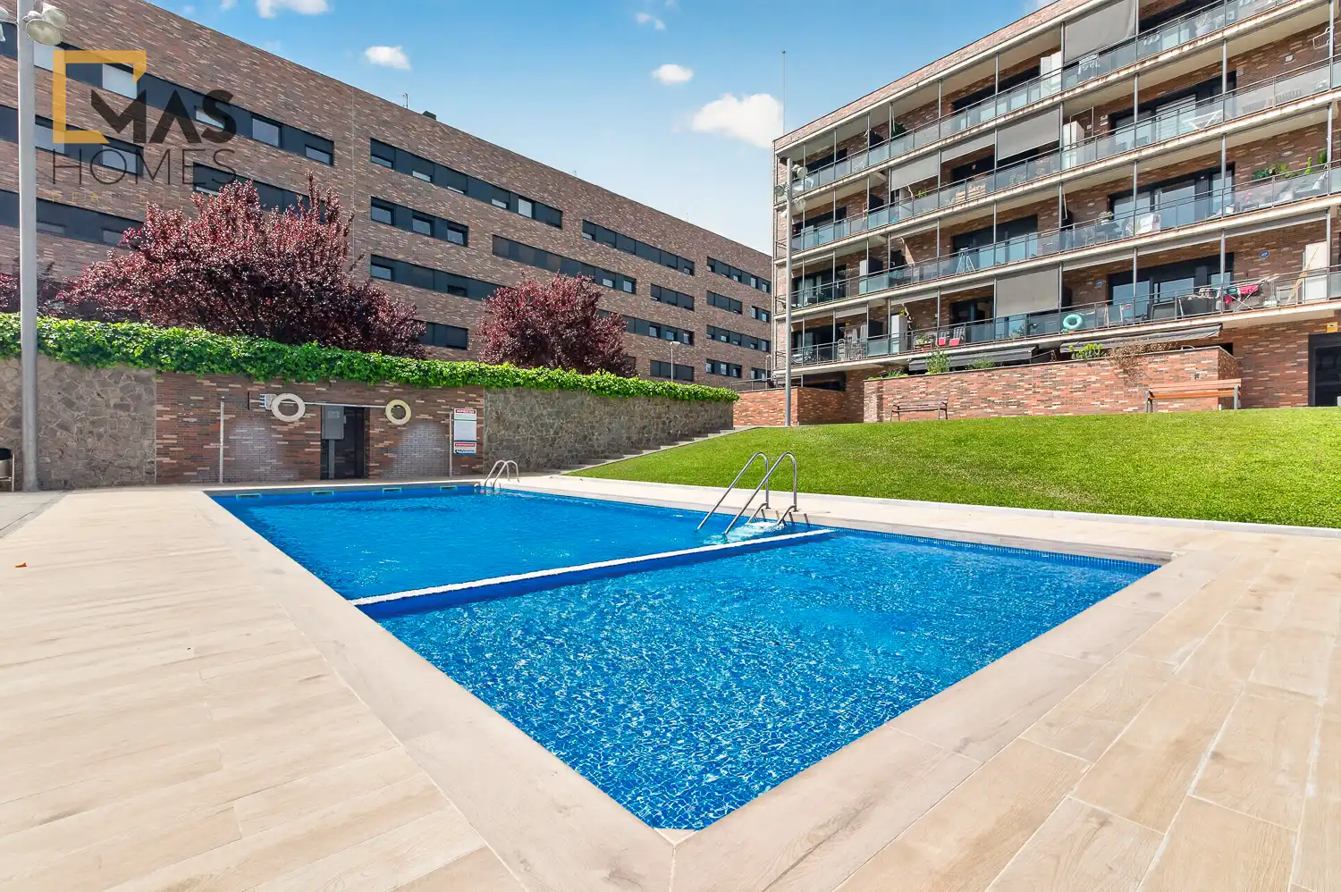 Schwimmbecken von Maisonette zum Verkauf in Sabadell mit Klimaanlage, Heizung und Parkett