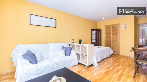 Foto 4 de Piso de alquiler en Castillejos - Cuzco,  Madrid Capital