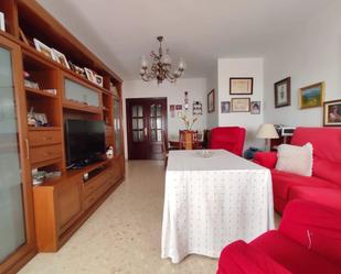 Sala d'estar de Pis en venda en  Cádiz Capital amb Terrassa, Forn i Rentadora